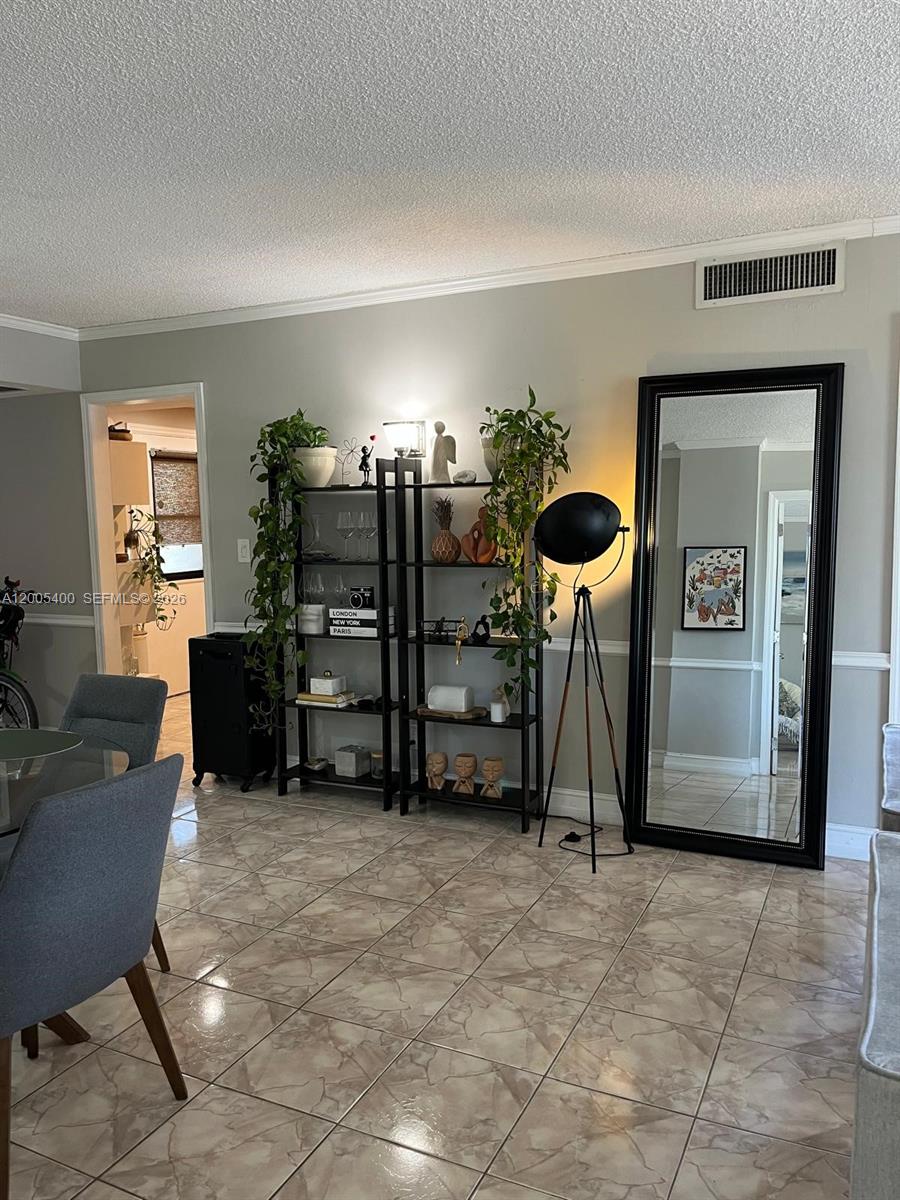 3475 N Country Club Dr 312