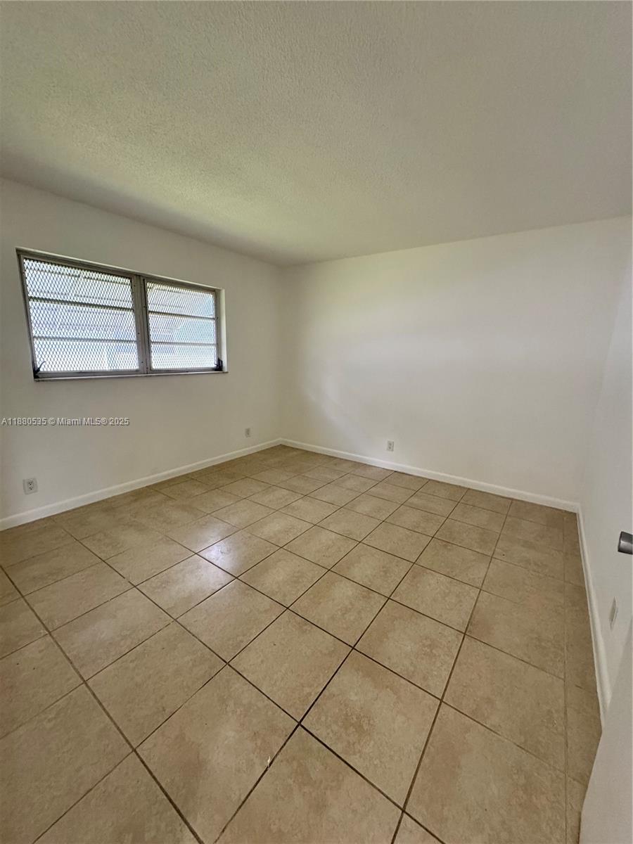 EDGEWOOD GREENS CONDO - Residential Lease