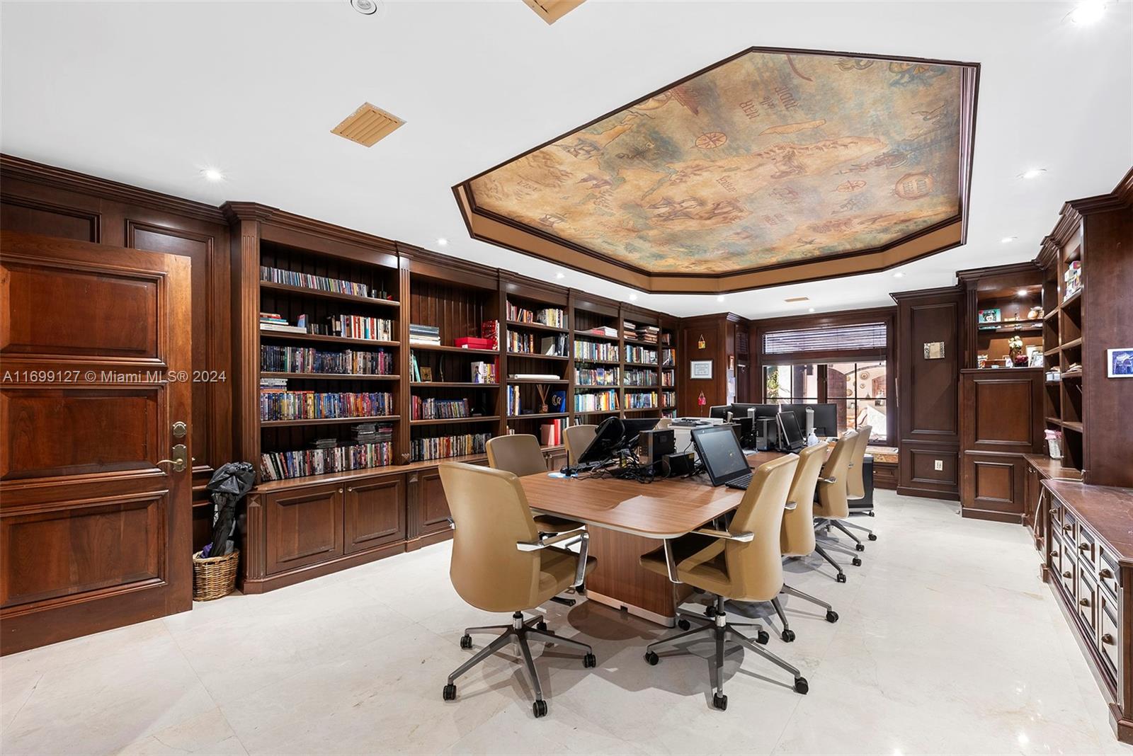 CORAL GABLE COUNTRY CLUB - Residential