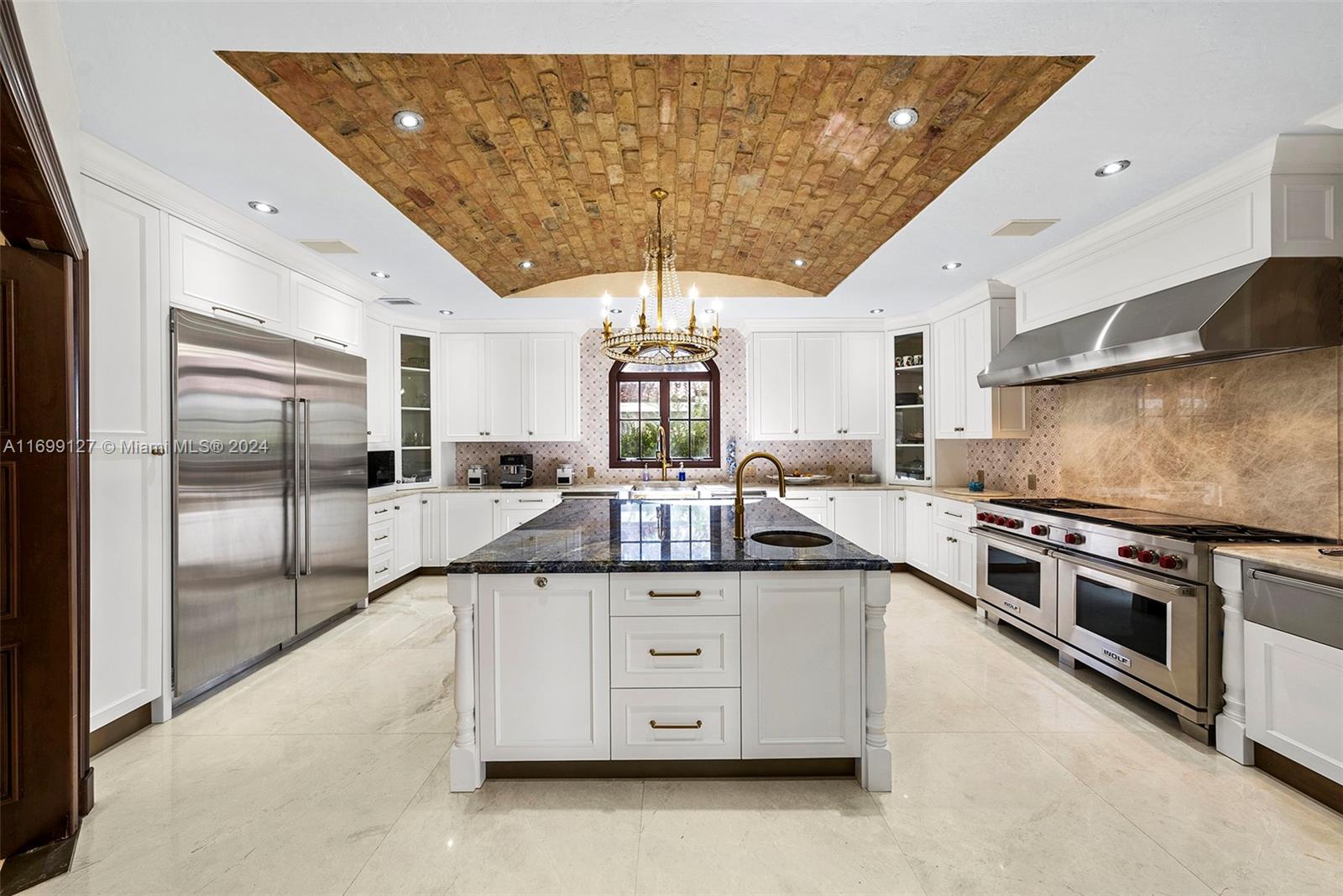 CORAL GABLE COUNTRY CLUB - Residential