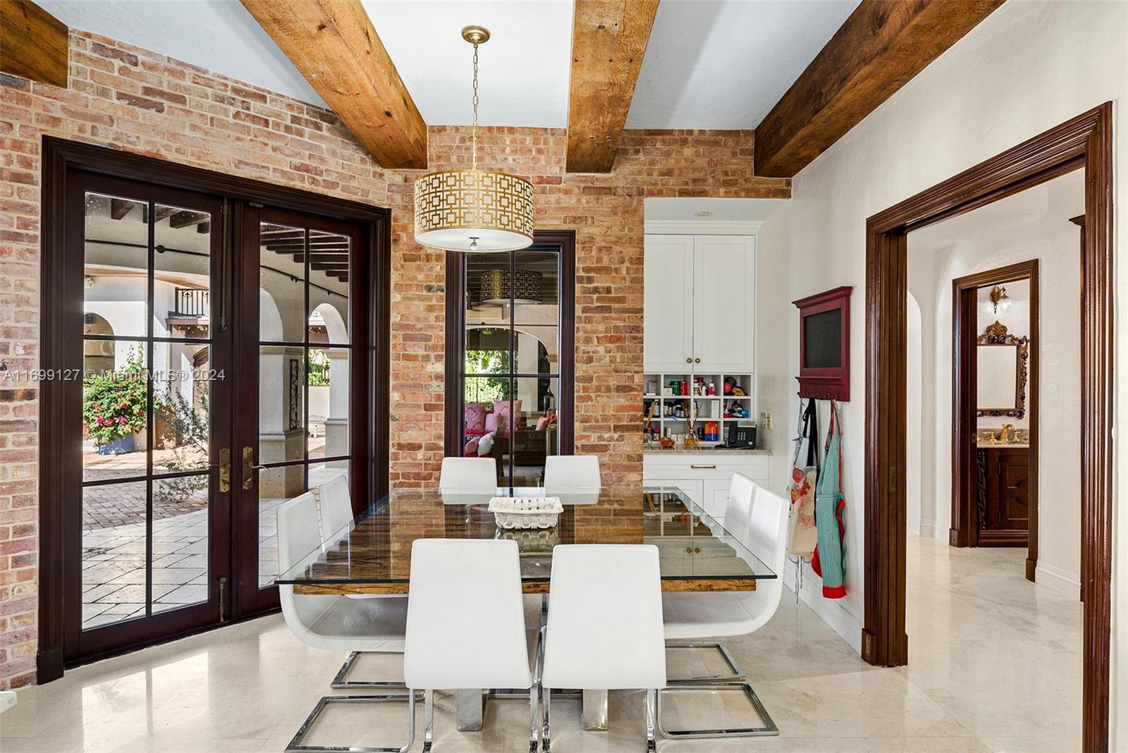 CORAL GABLE COUNTRY CLUB - Residential