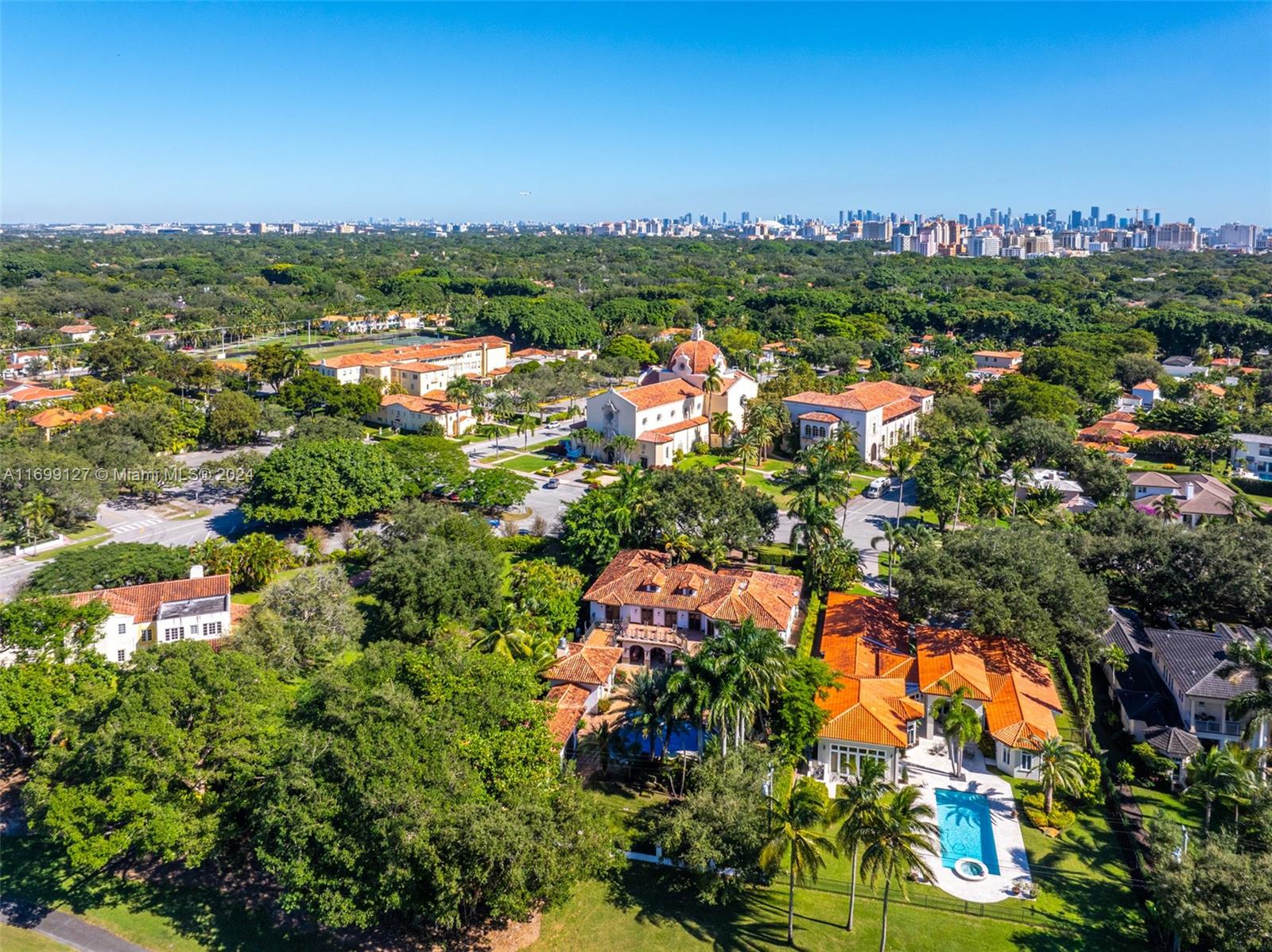 CORAL GABLE COUNTRY CLUB - Residential