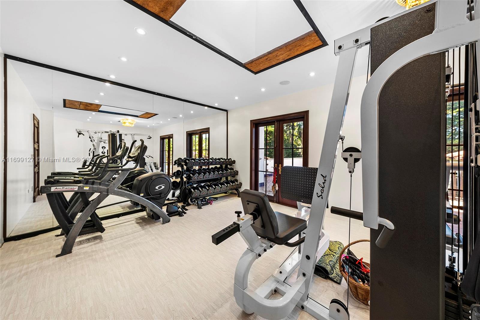 CORAL GABLE COUNTRY CLUB - Residential