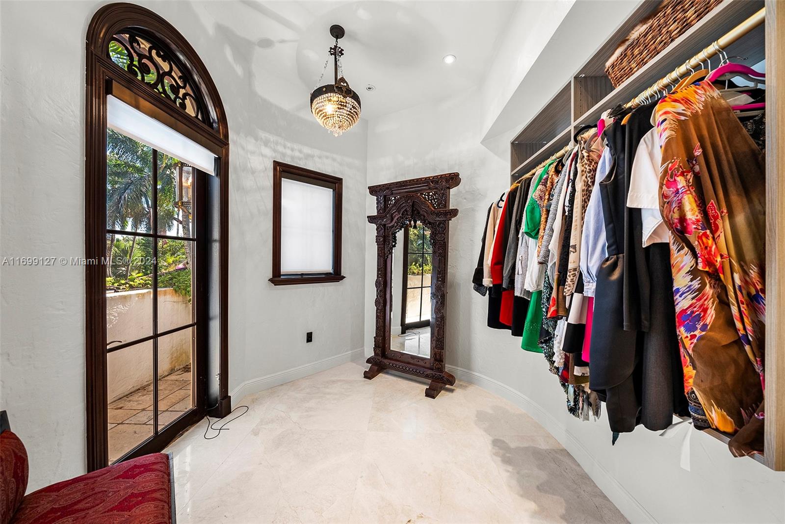 CORAL GABLE COUNTRY CLUB - Residential