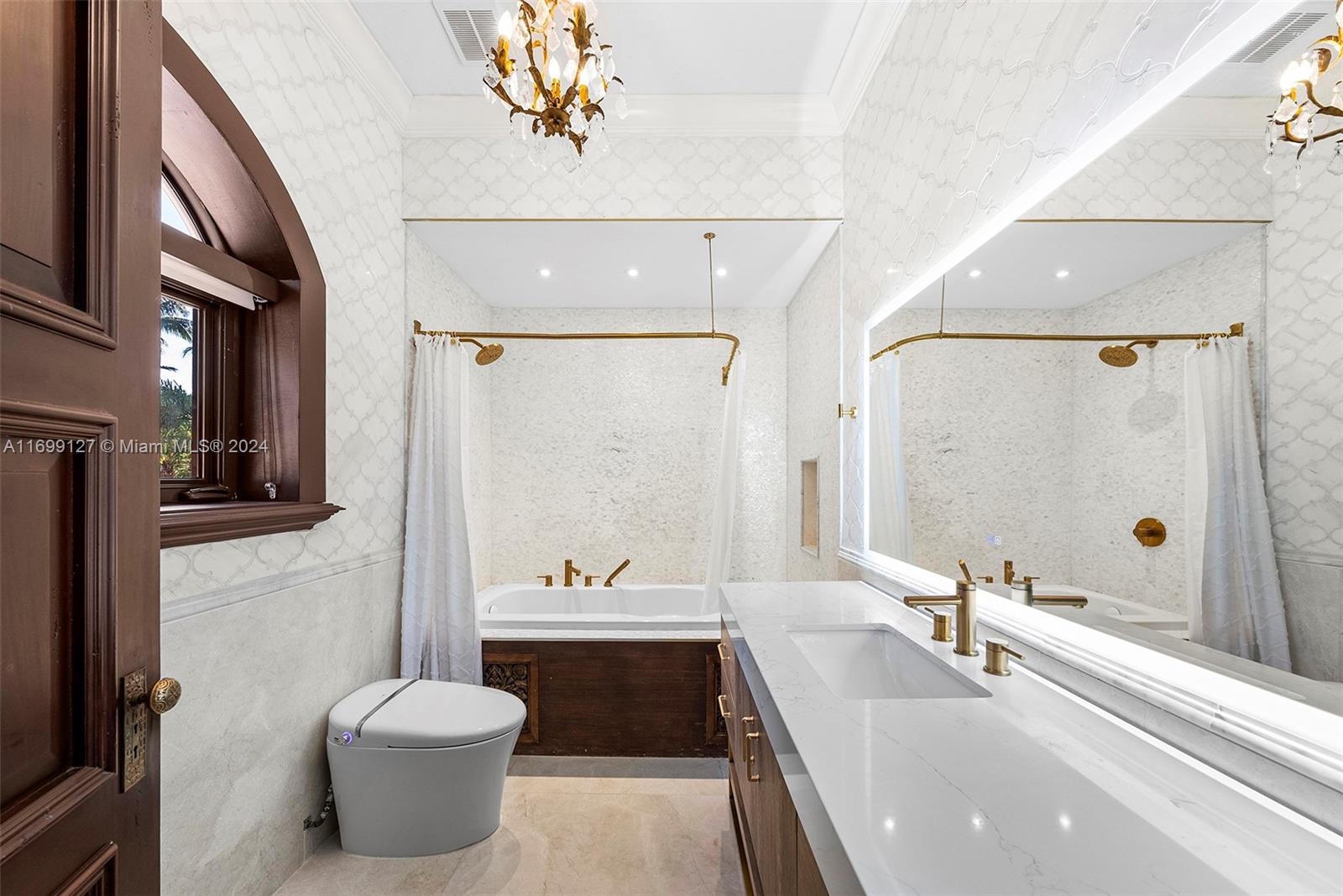 CORAL GABLE COUNTRY CLUB - Residential