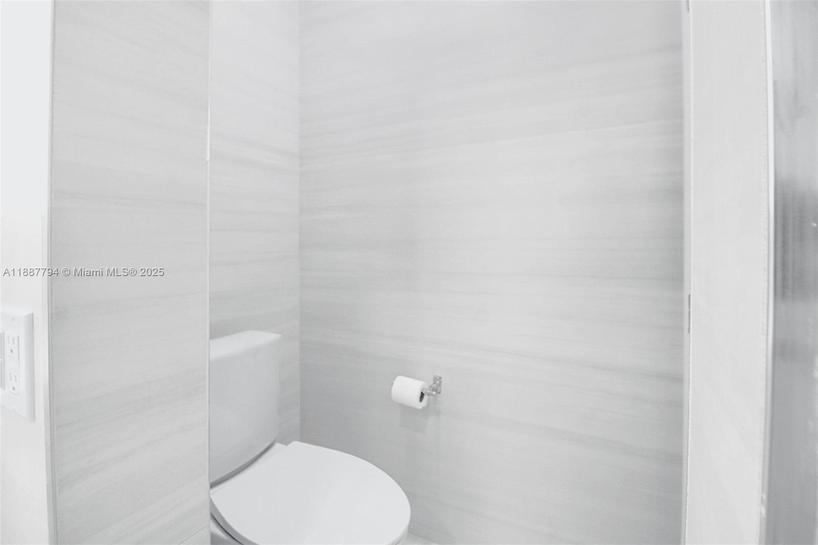 TAMIAMI PLACE PLAN NO 3 - Residential