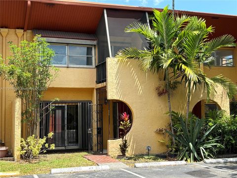 13725 SW 84 ST I Miami FL 33183