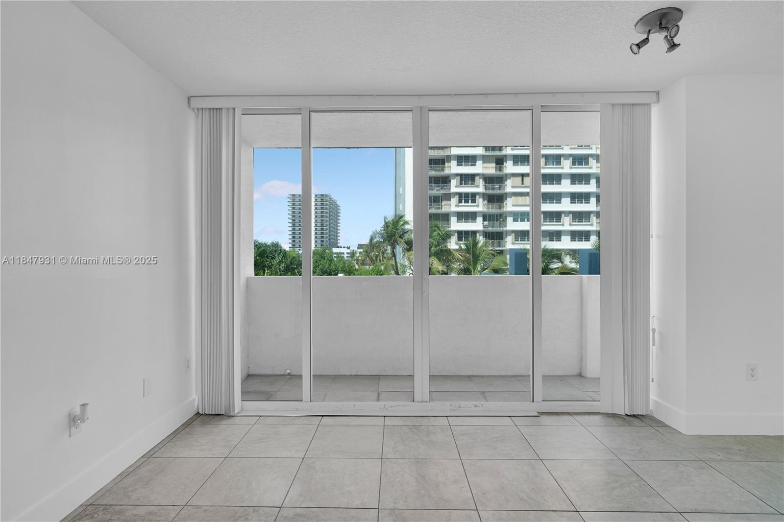 THE BRIDGEWATER CONDO - Residential