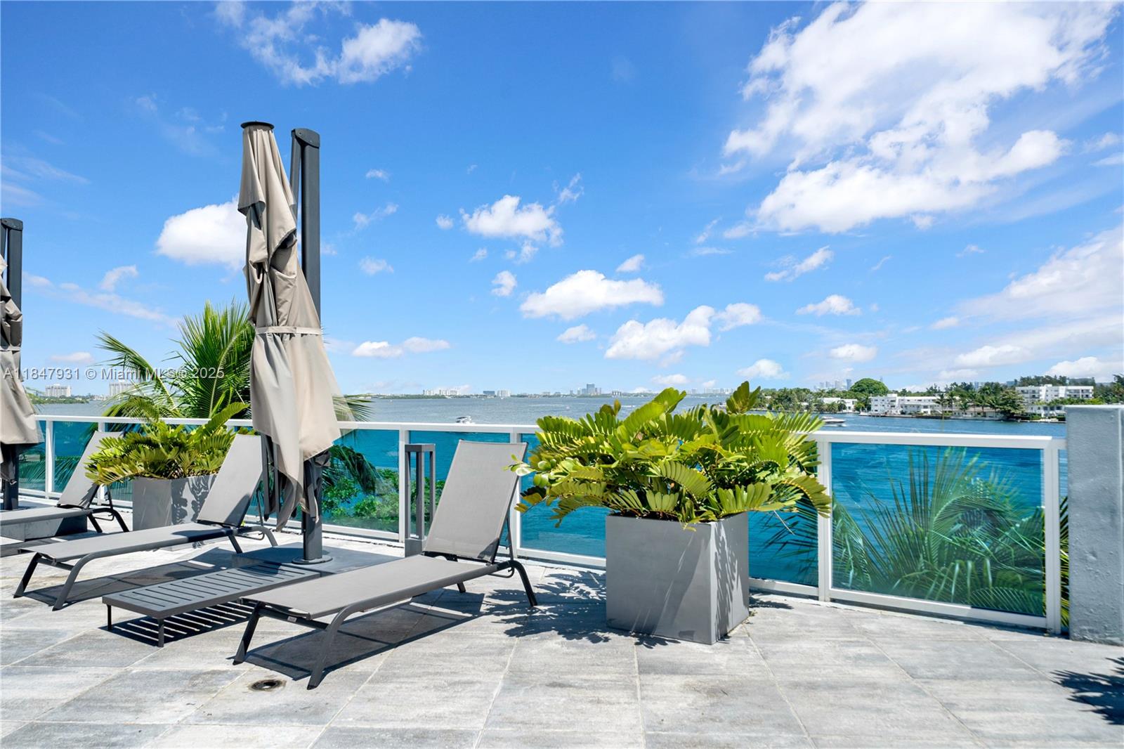 THE BRIDGEWATER CONDO - Residential