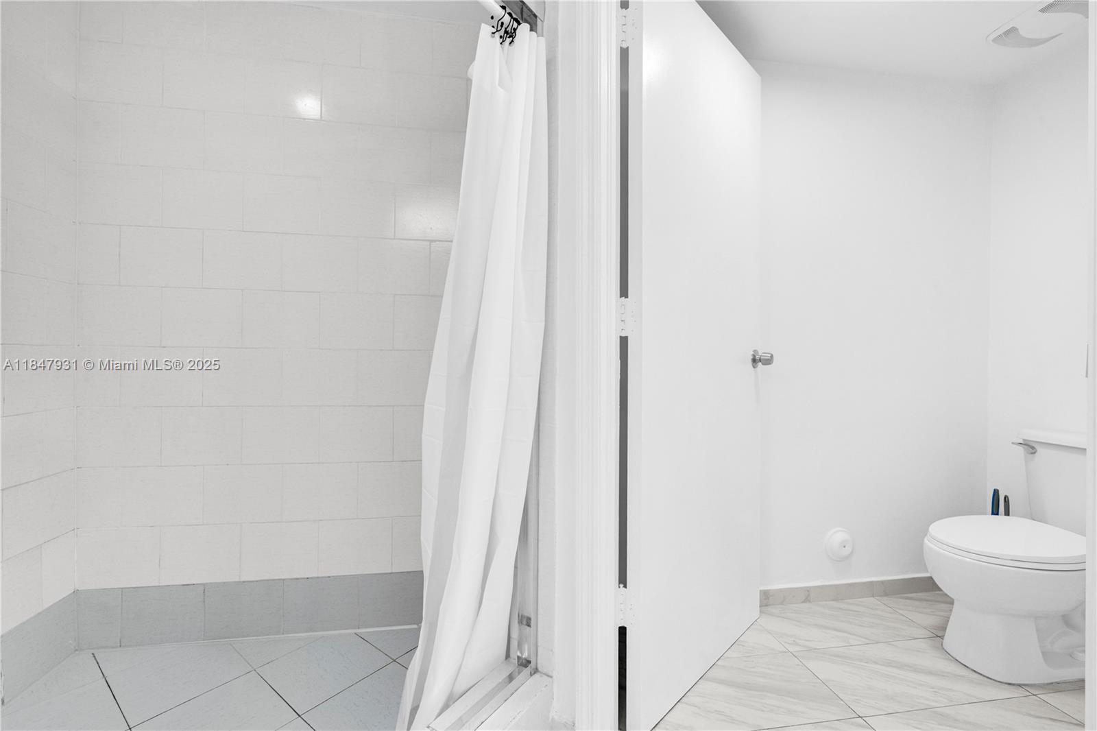 THE BRIDGEWATER CONDO - Residential