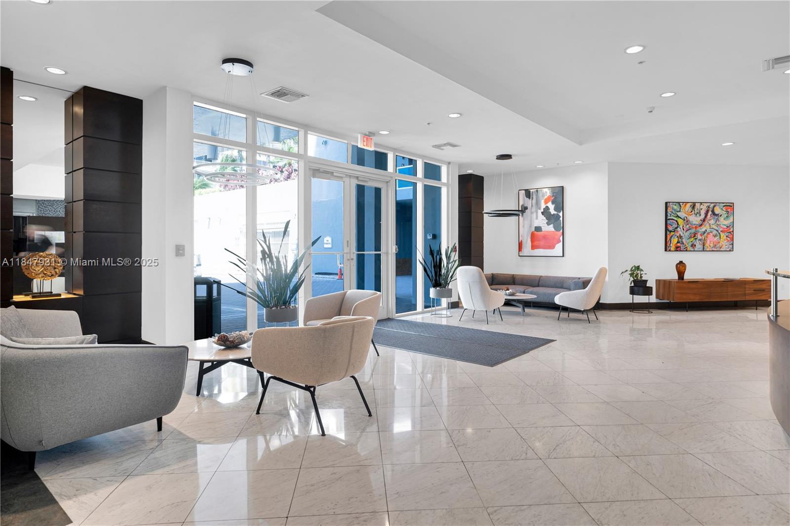 THE BRIDGEWATER CONDO - Residential