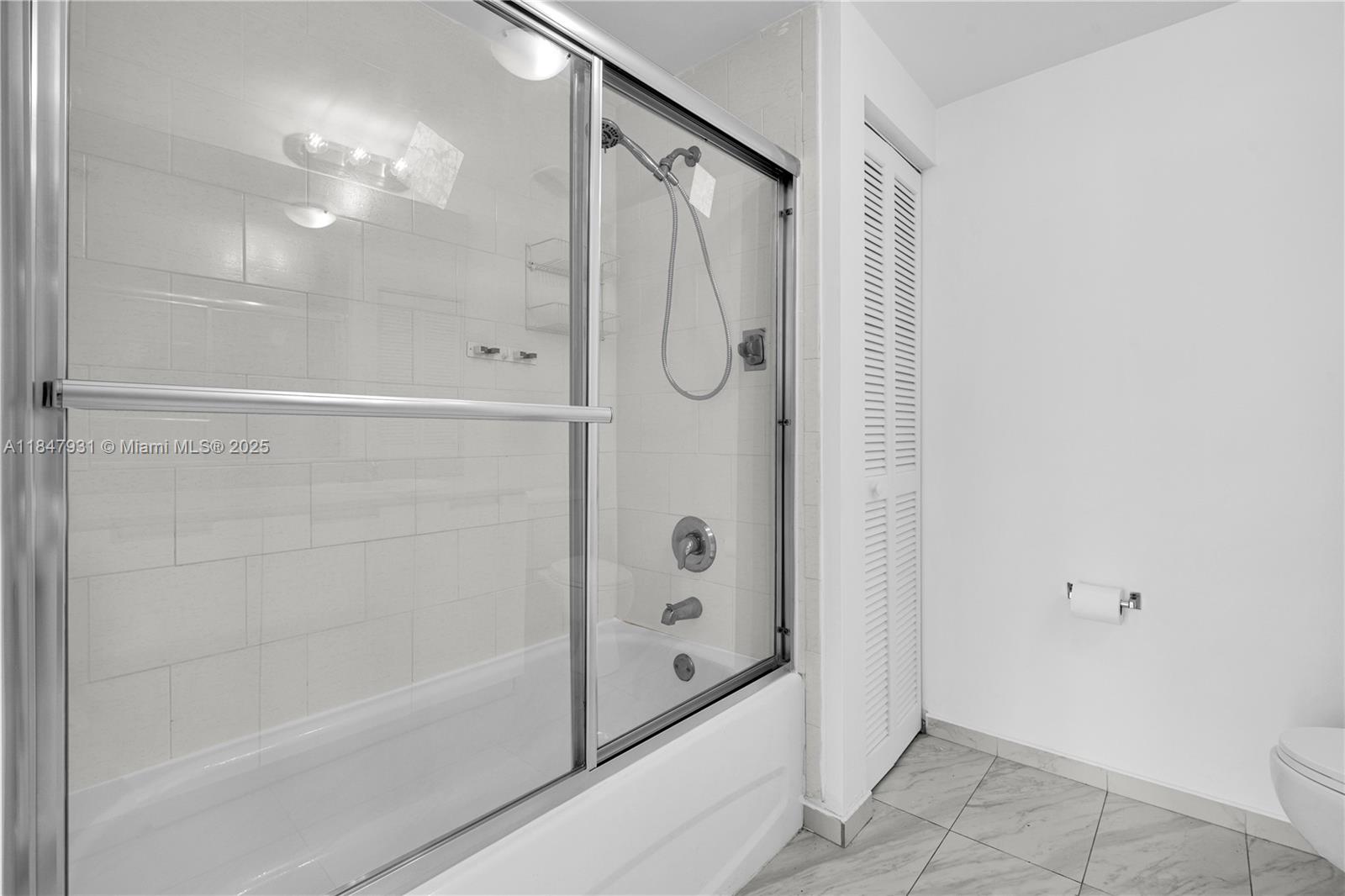 THE BRIDGEWATER CONDO - Residential