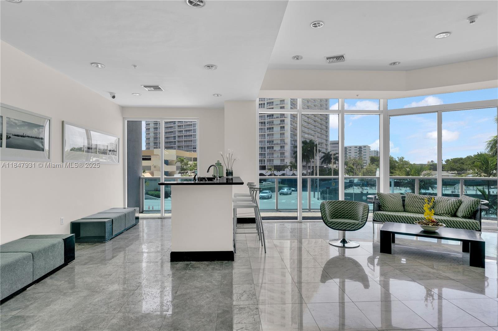 THE BRIDGEWATER CONDO - Residential