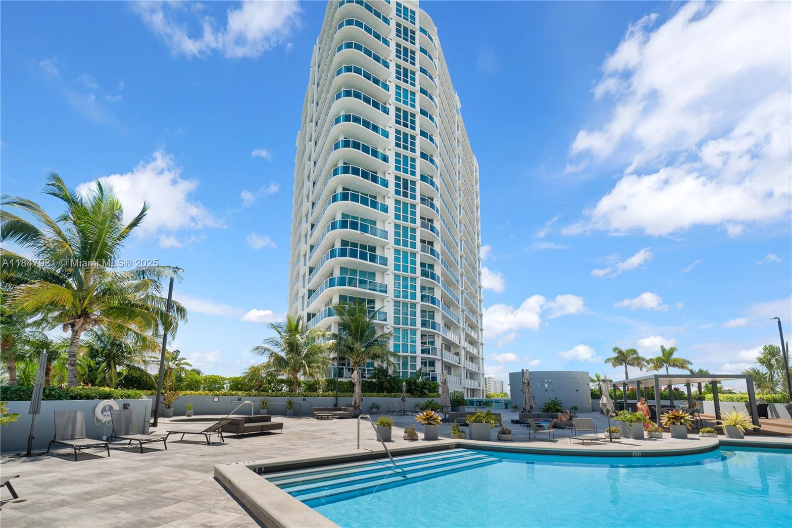 THE BRIDGEWATER CONDO - Residential