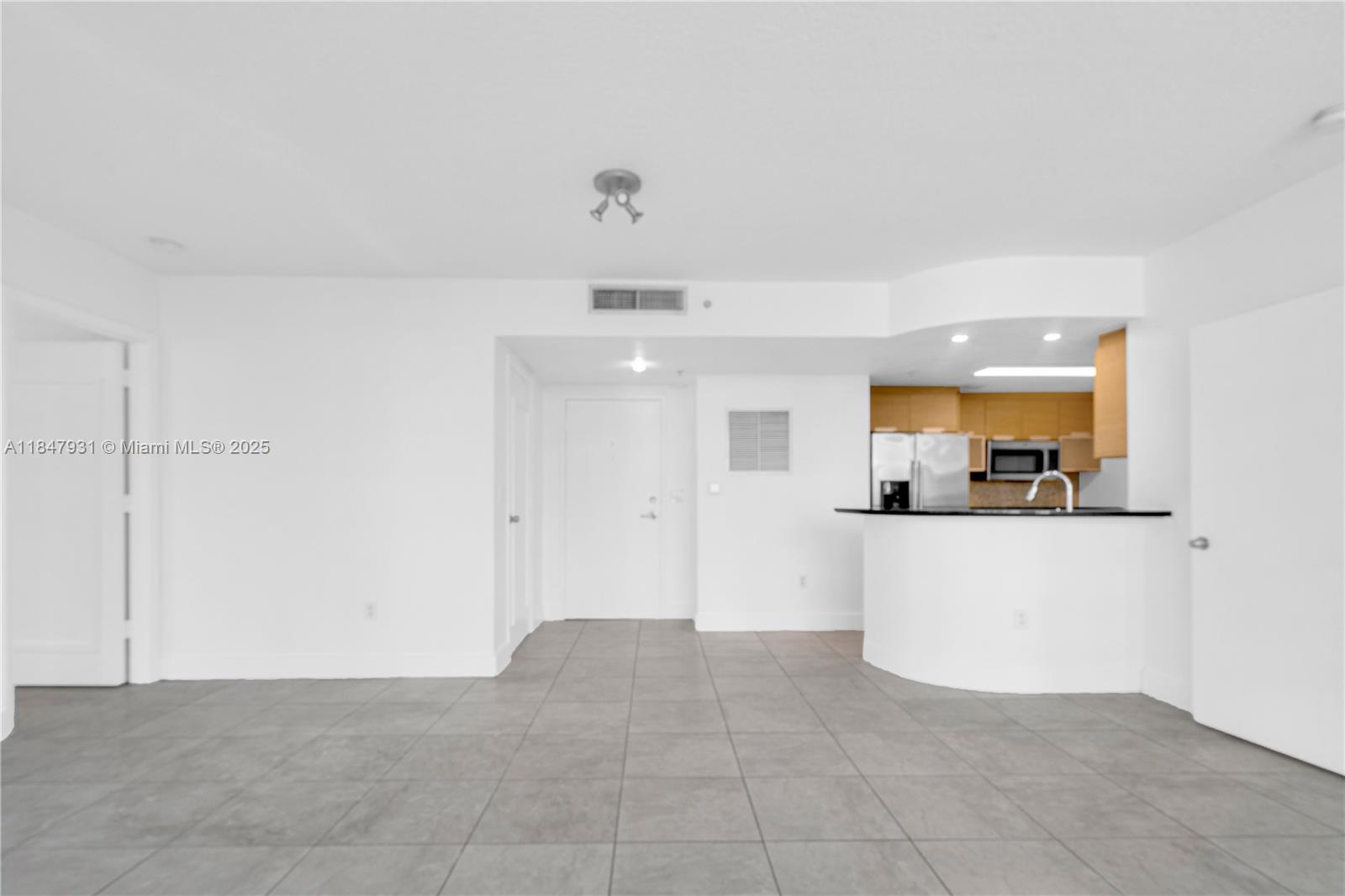 THE BRIDGEWATER CONDO - Residential