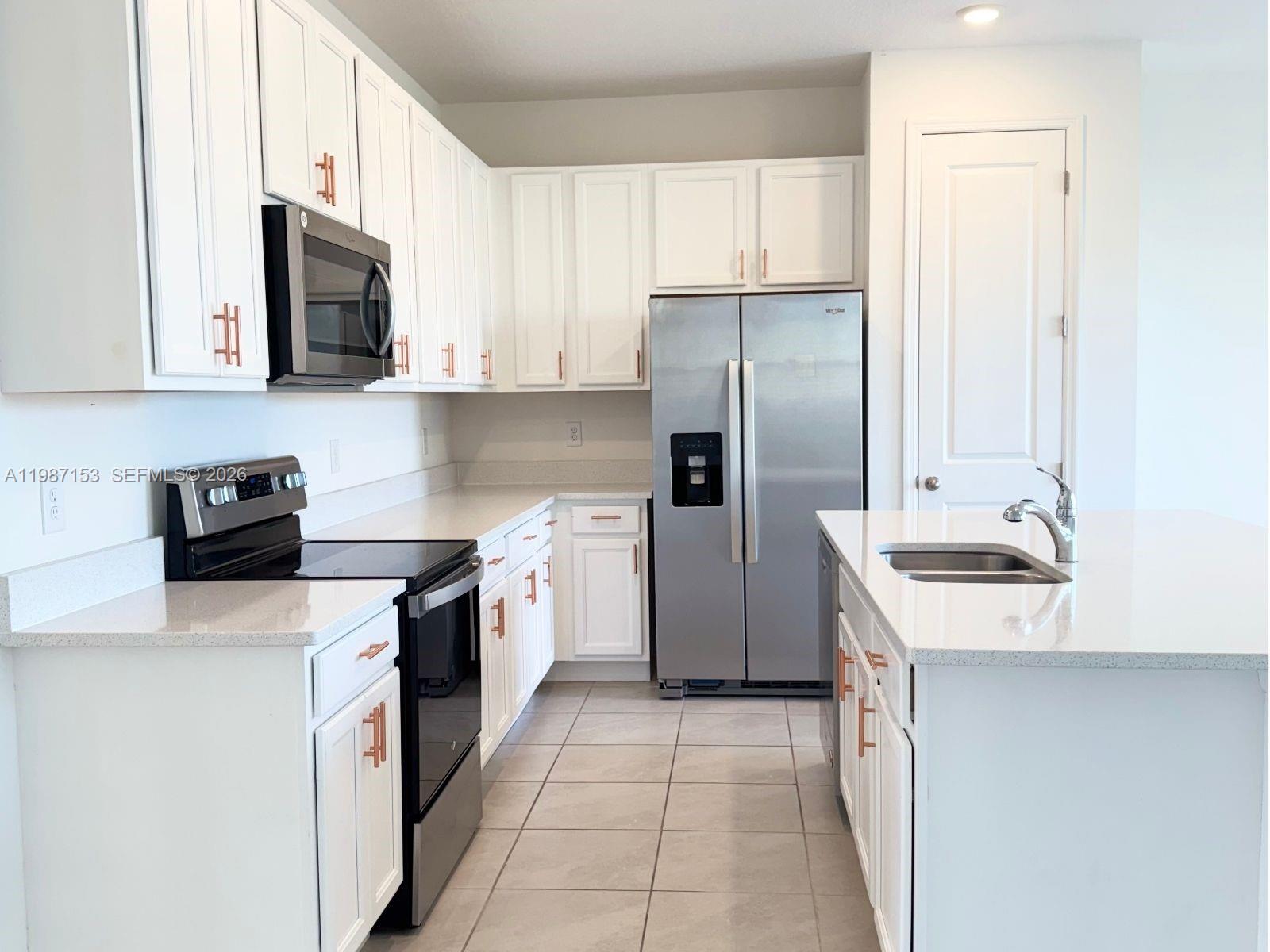 FESTIVAL PH 4 - Residential