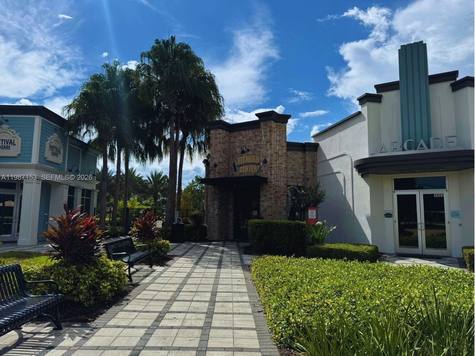 FESTIVAL PH 4 - Residential