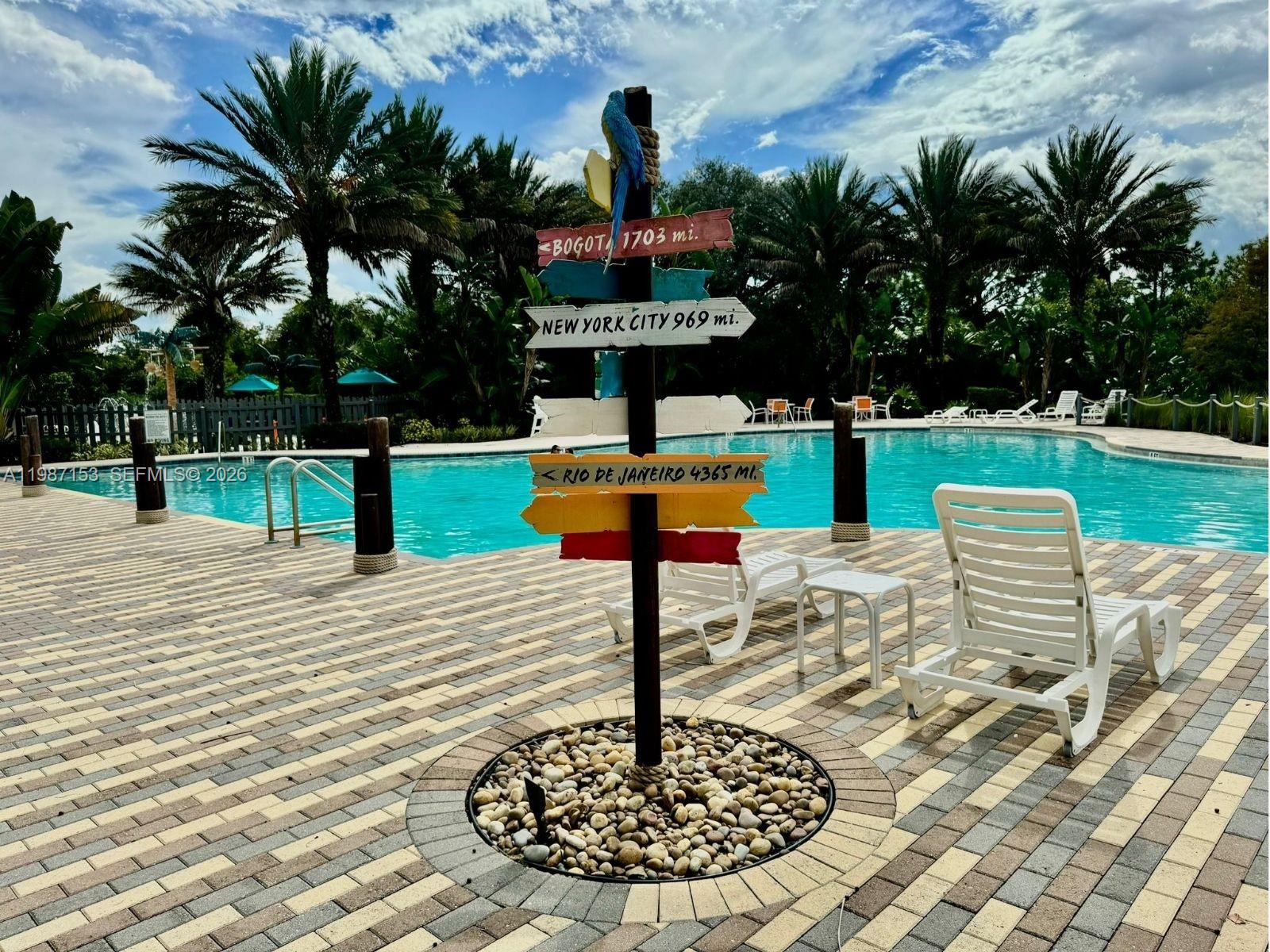 FESTIVAL PH 4 - Residential