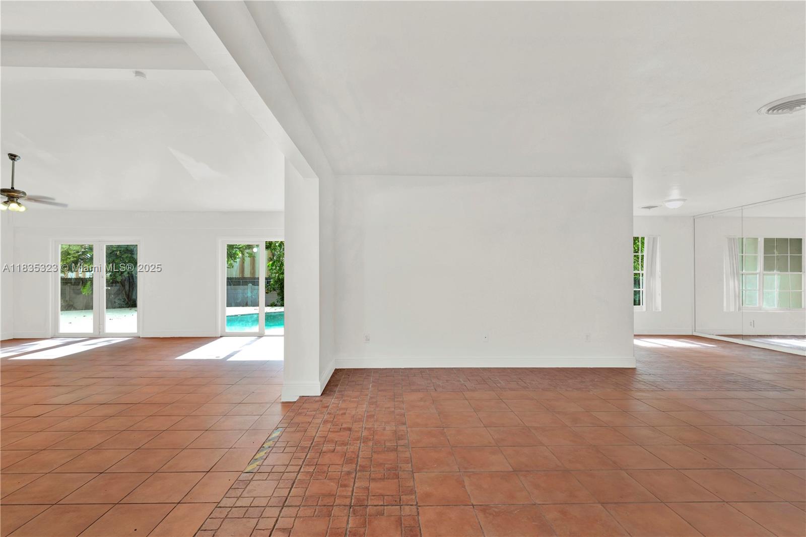 15831 Palmetto Club Dr