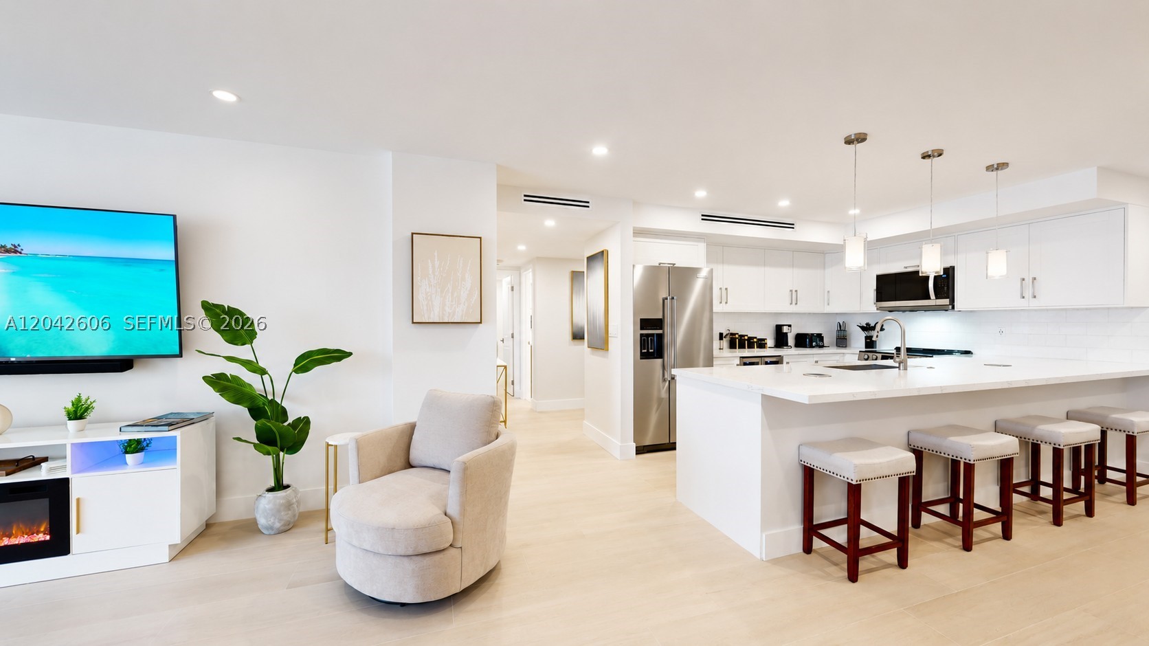 177 Ocean Lane Dr 213