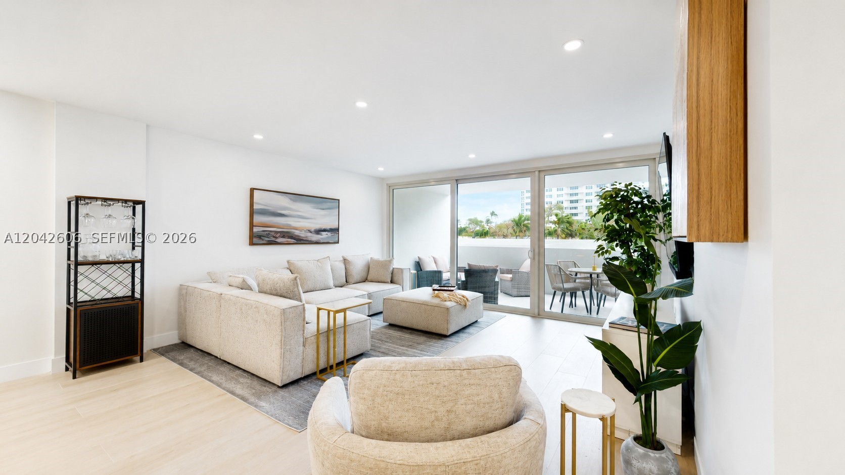 177 Ocean Lane Dr 213
