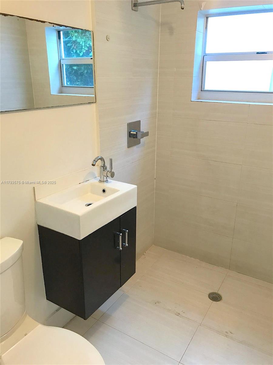 1604 DREXEL CONDO - Residential