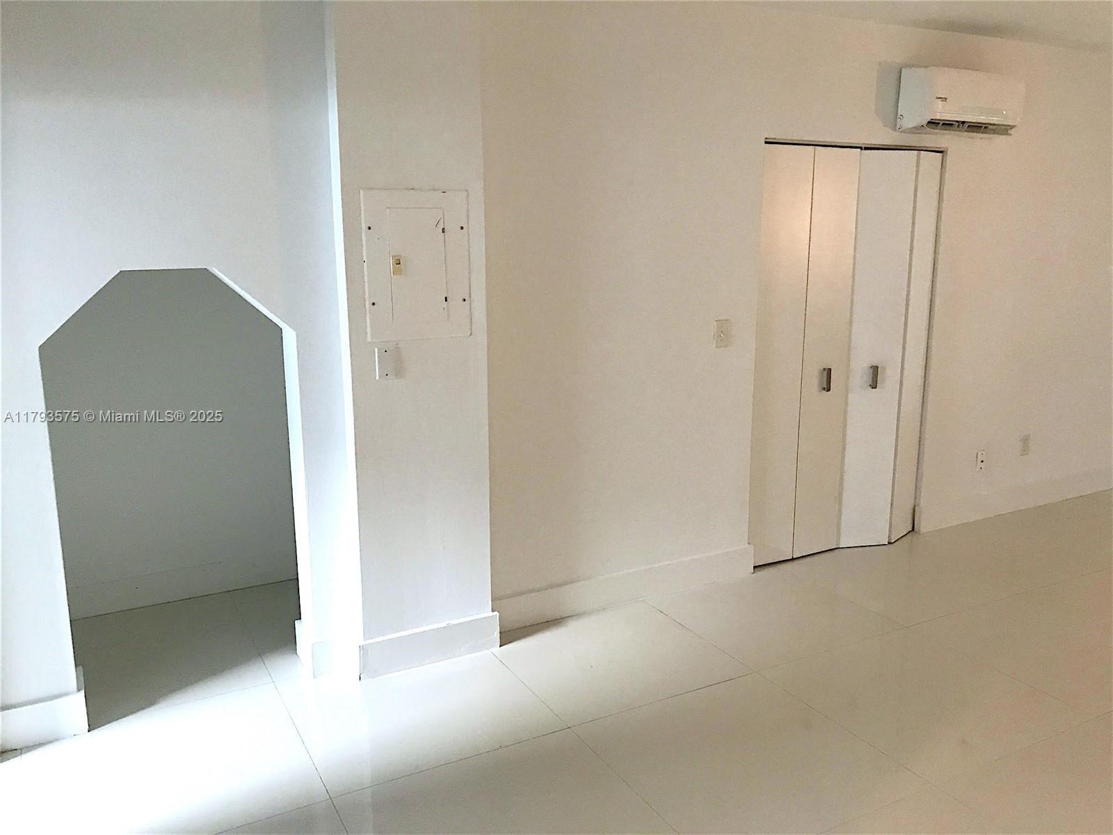 1604 DREXEL CONDO - Residential