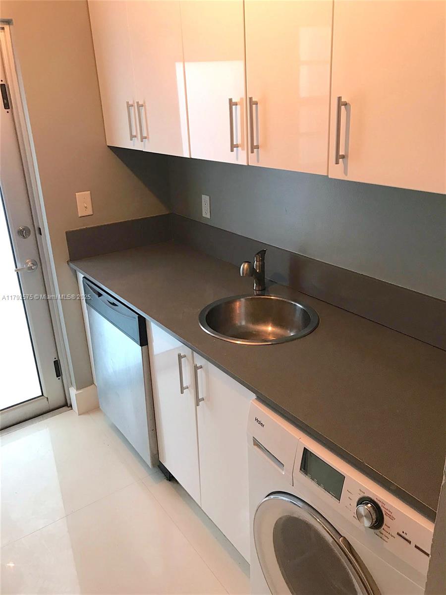 1604 DREXEL CONDO - Residential