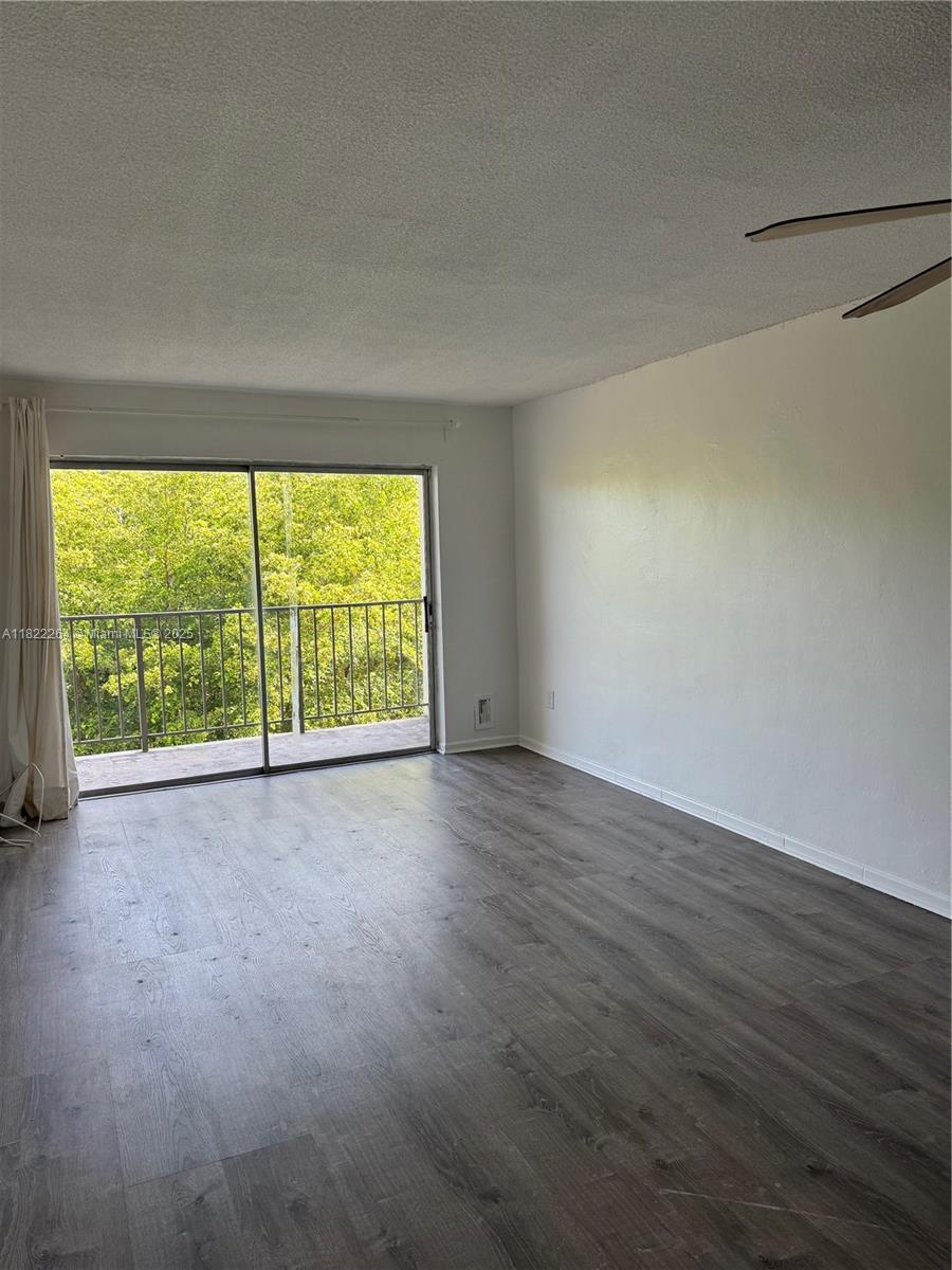 WINDWARD CONDO - Residential