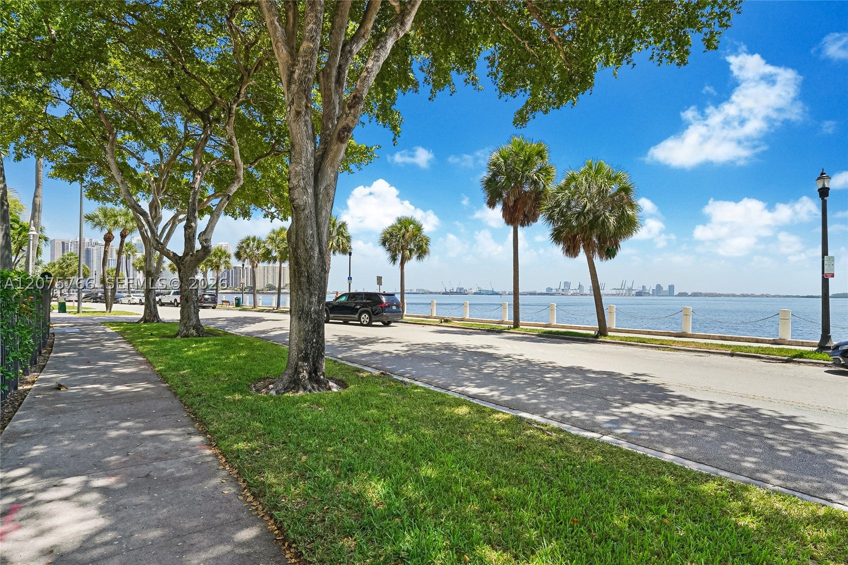 1420 Brickell Bay Dr 206D