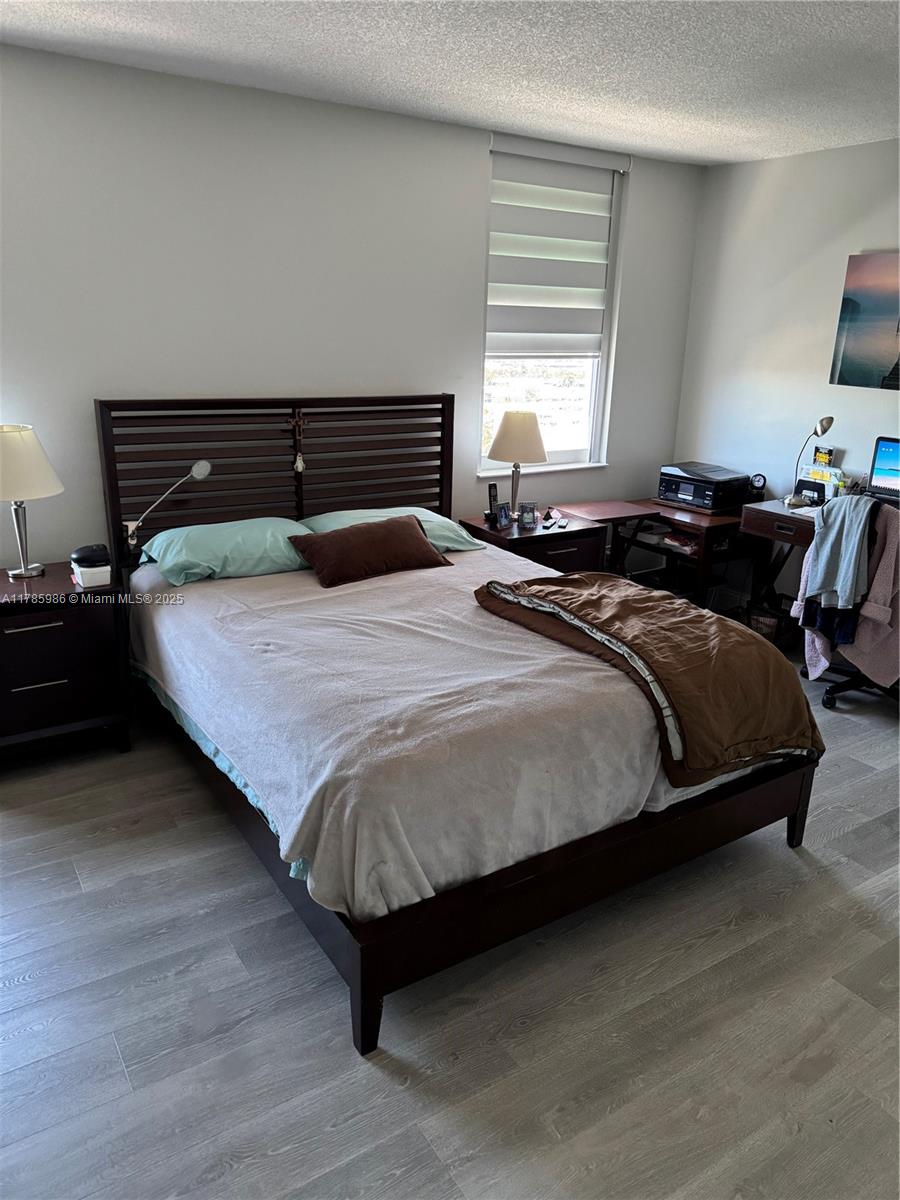 GOLDEN HORN SOUTH CONDO - Residential