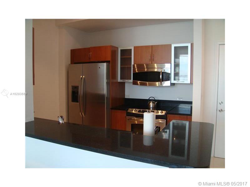 Venture At Aventura East - Residential Lease