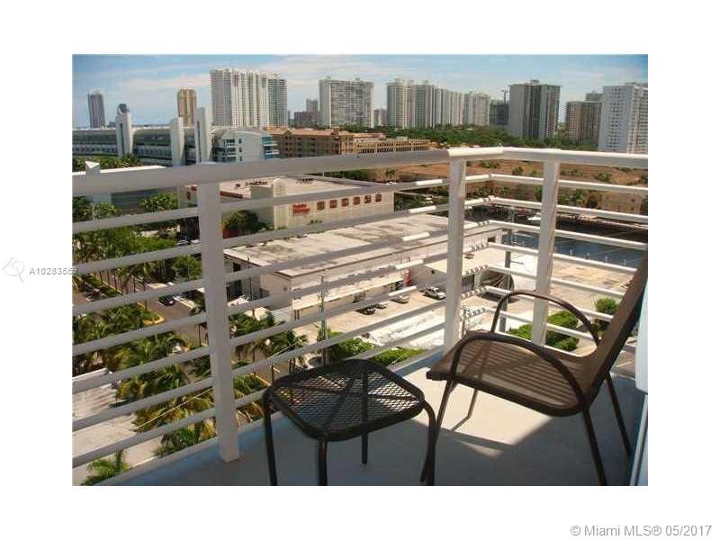 Venture At Aventura East - Residential Lease