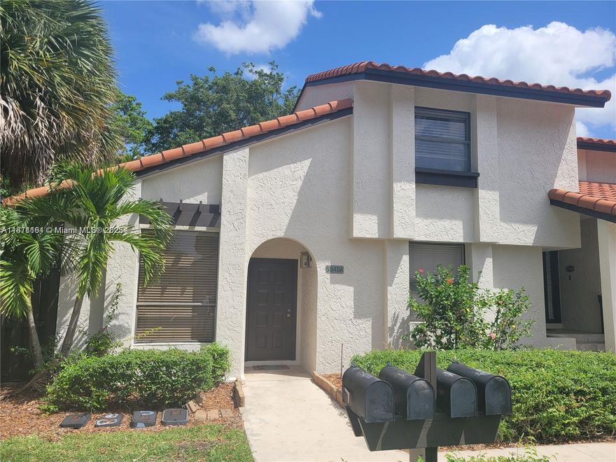 Beautiful, gated community in one of the best locations in Boca. Beautiful 2/2 split floor plan villa located in the city of Boca Raton. This manned gated community is in central Boca near Town Center Mall and walking distance to the Swim & Racquet center. The community offers a lush walking path as well as lakefront pool and hot tub. Full wrap around private deck providing outdoor space perfect for entertaining or enjoying your morning coffee on. Washer and dryer in the unit and beautiful porcelain floors throughout as well as stainless steel appliances, granite countertops and new closets. A++ school district. No pets allowed. HOA requires $1000 move-in deposit, 1st month’s rent, last month’s rent, and security deposit to move in.
HOA TAKES UP TO 30 DAYS FOR APPROVAL.