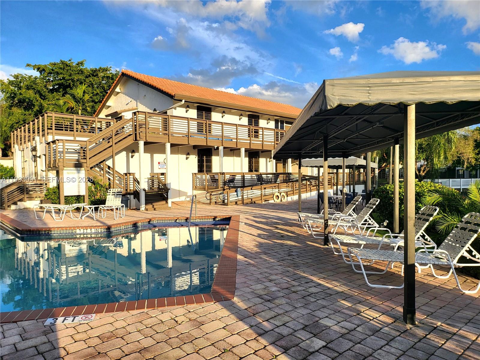 TRELLISES 4B CONDO - Residential