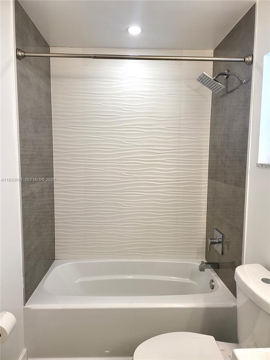 TRELLISES 4B CONDO - Residential