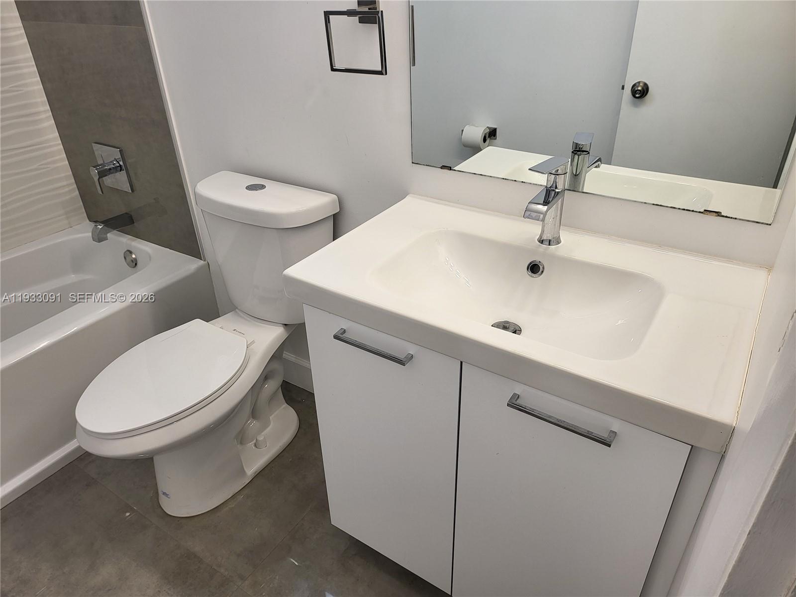 TRELLISES 4B CONDO - Residential