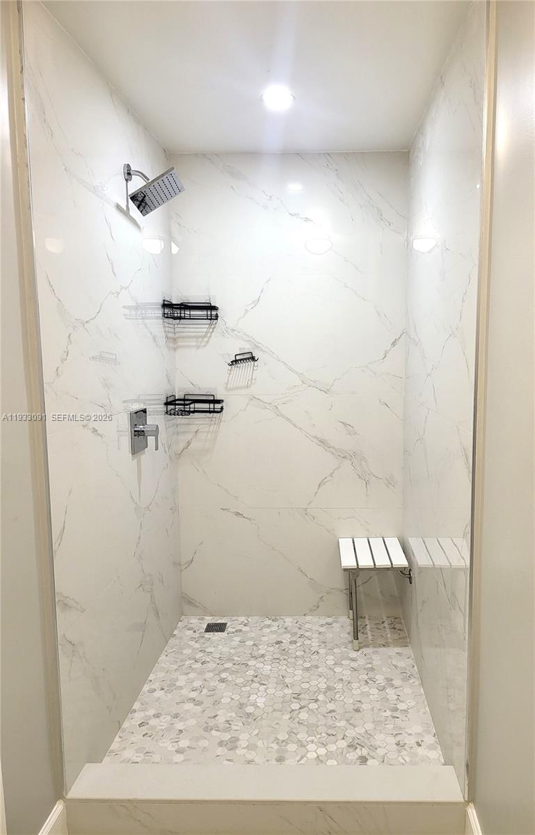 TRELLISES 4B CONDO - Residential