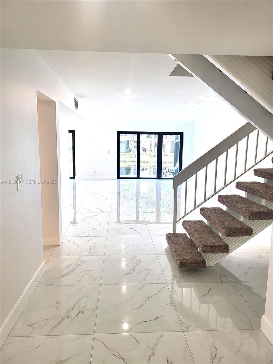 TRELLISES 4B CONDO - Residential