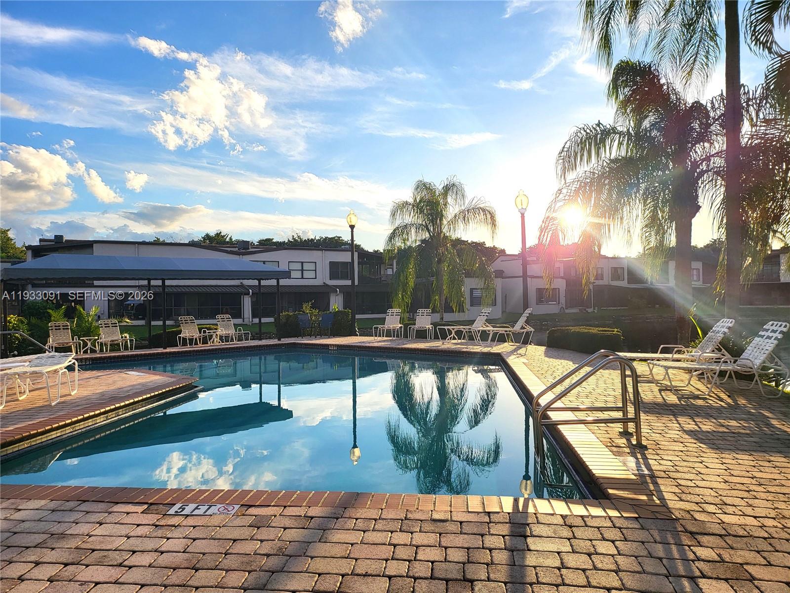 TRELLISES 4B CONDO - Residential