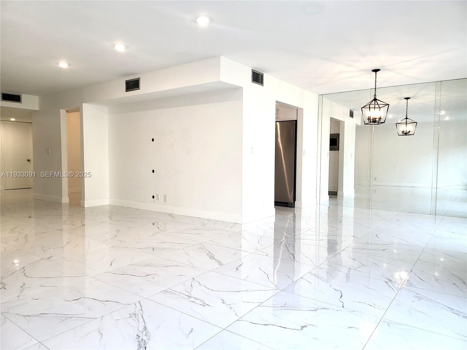 TRELLISES 4B CONDO - Residential