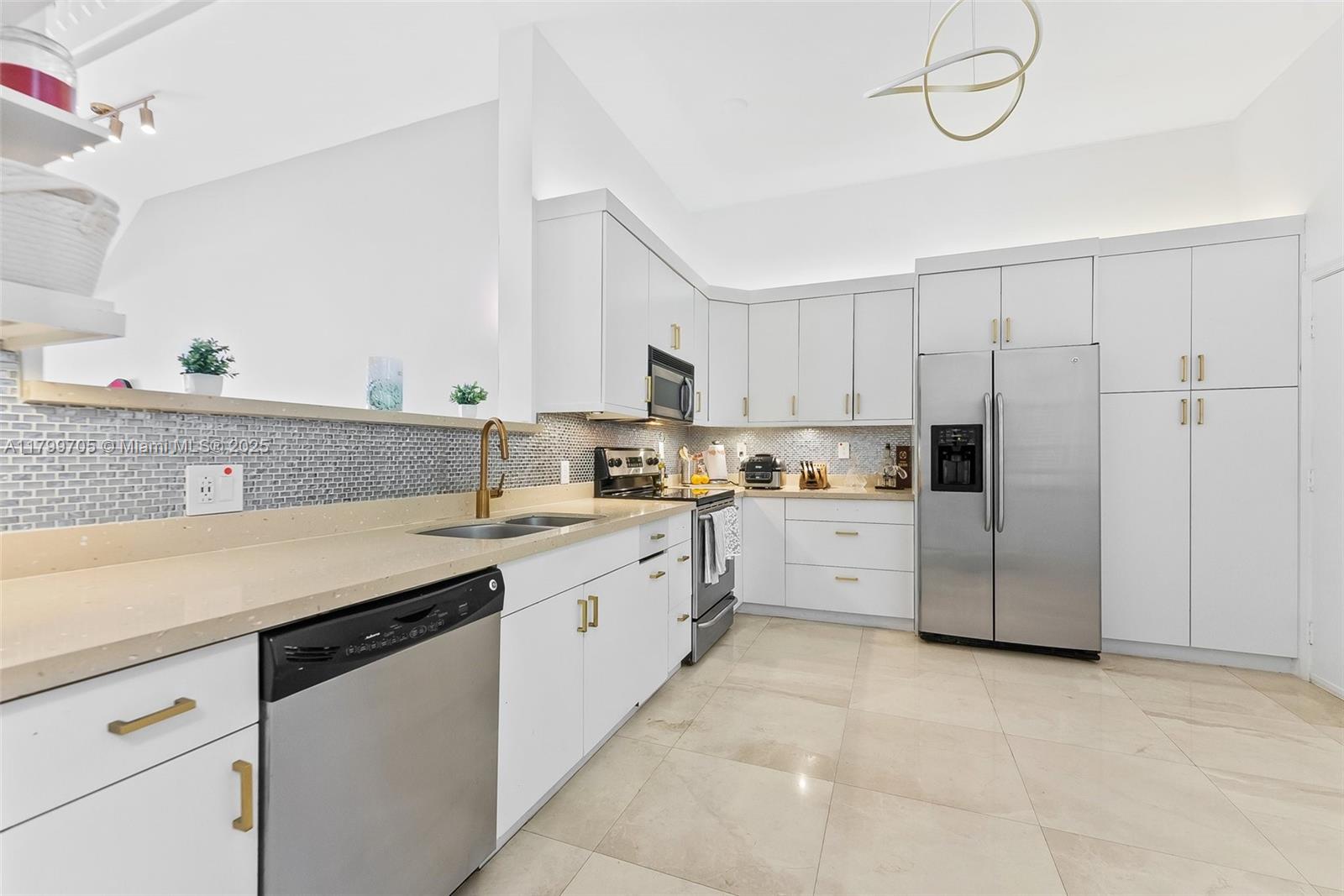 CORAL RIDGE - Residential