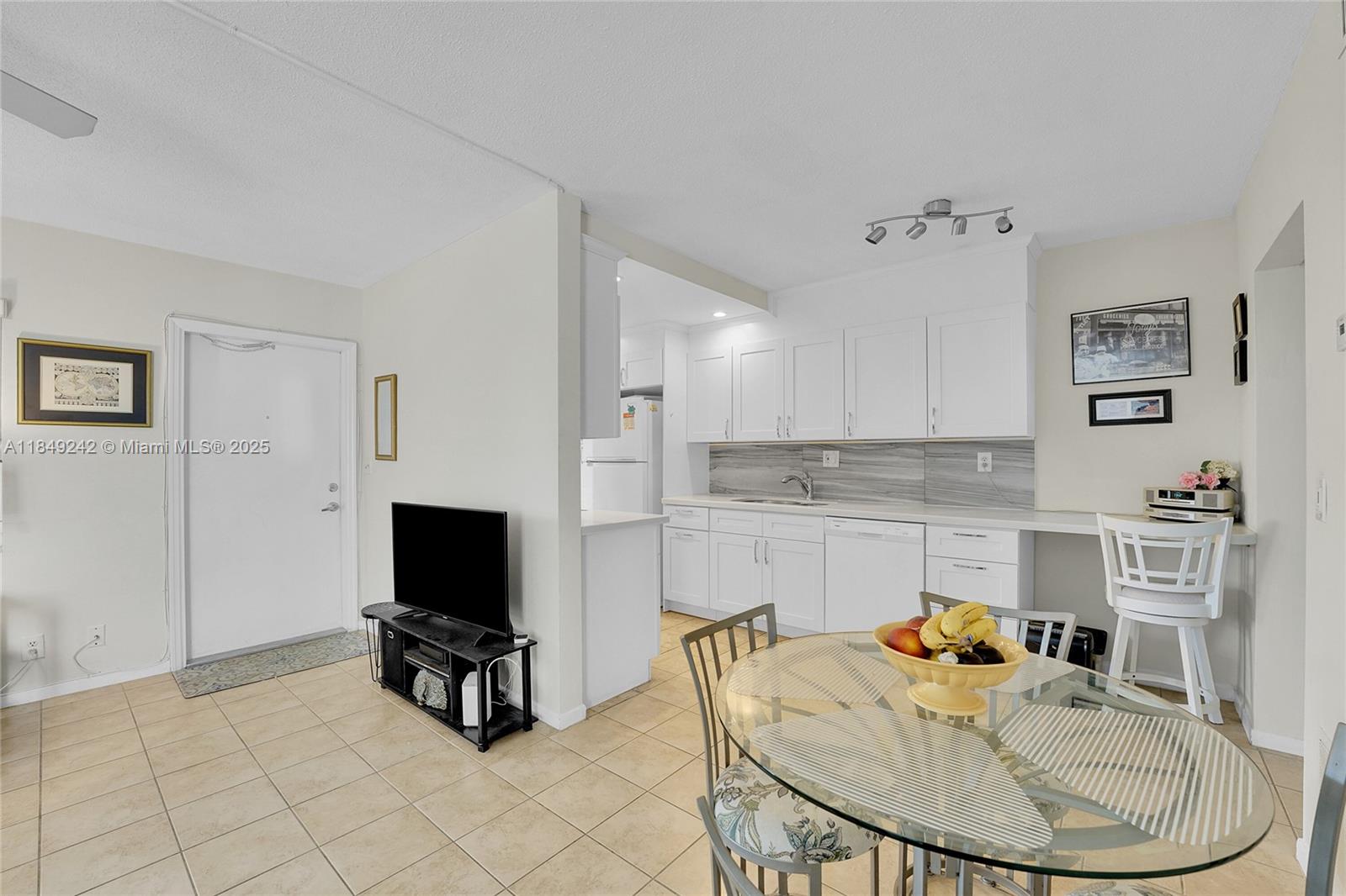 SOUTH LEISURE BY THE SEA - Residential