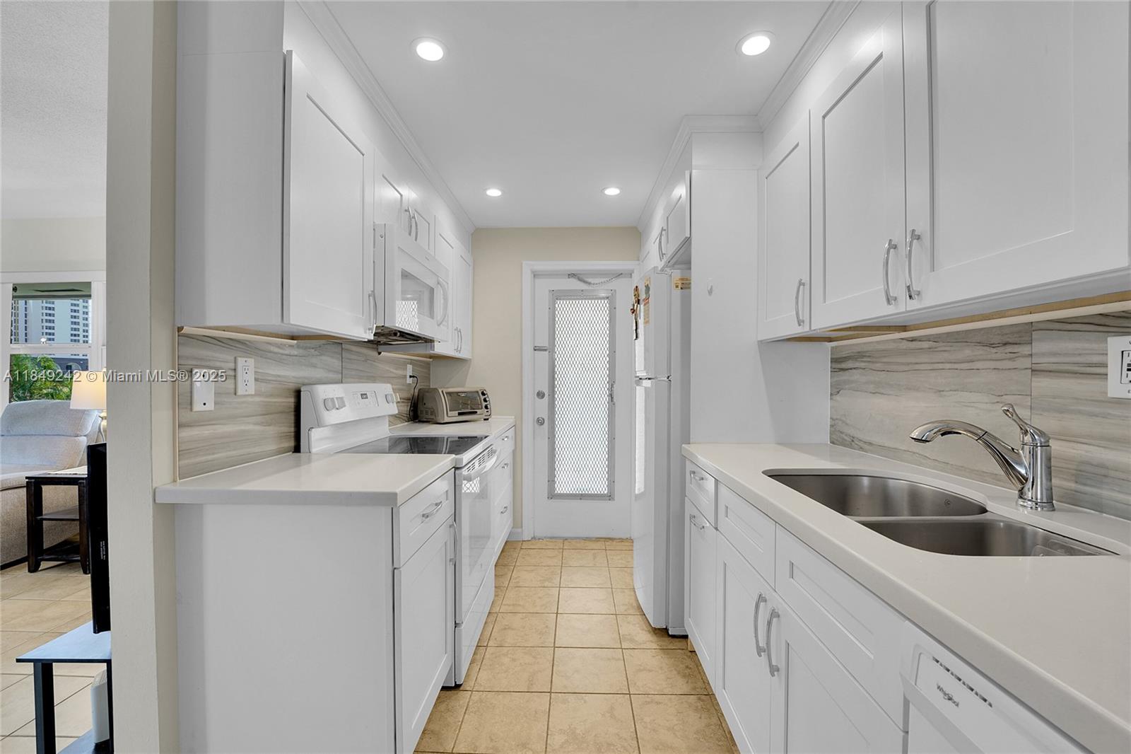 SOUTH LEISURE BY THE SEA - Residential