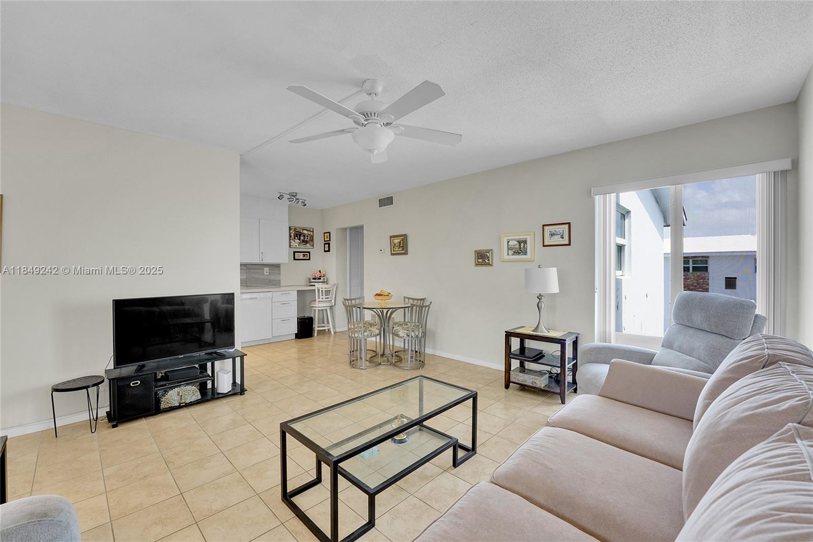 SOUTH LEISURE BY THE SEA - Residential