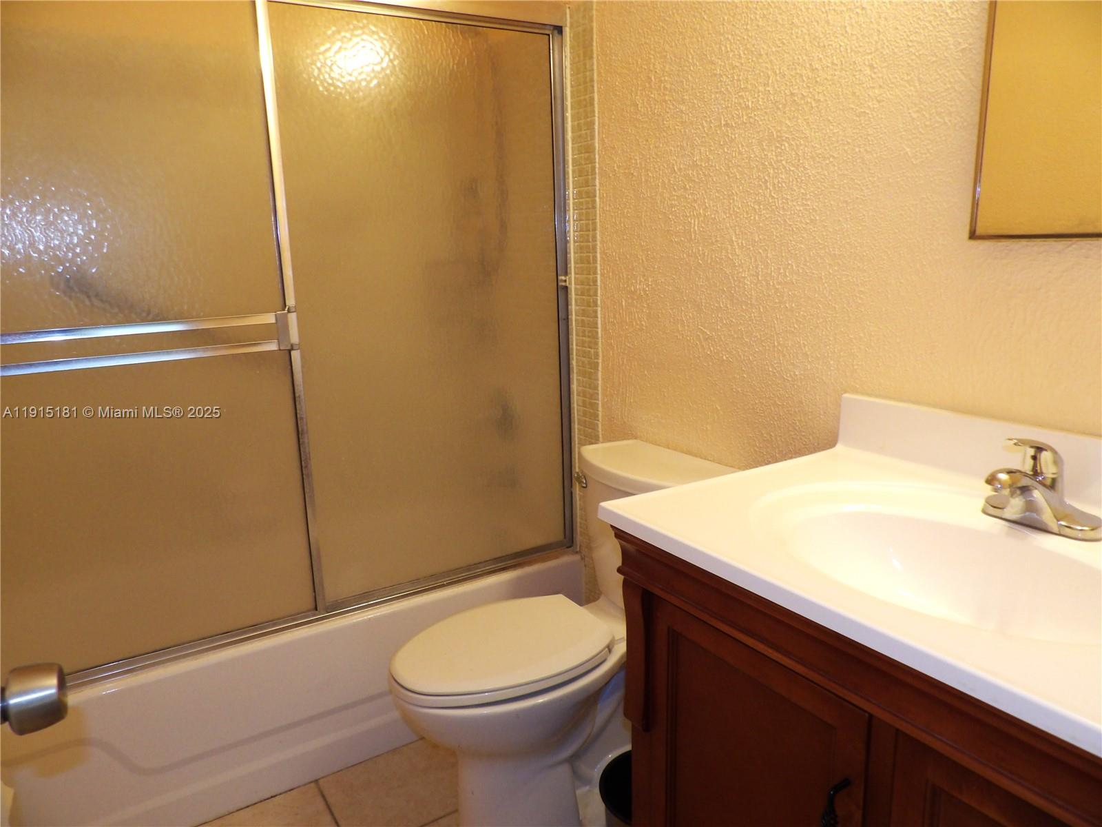 RAMBLEWOOD EAST CONDO - Residential