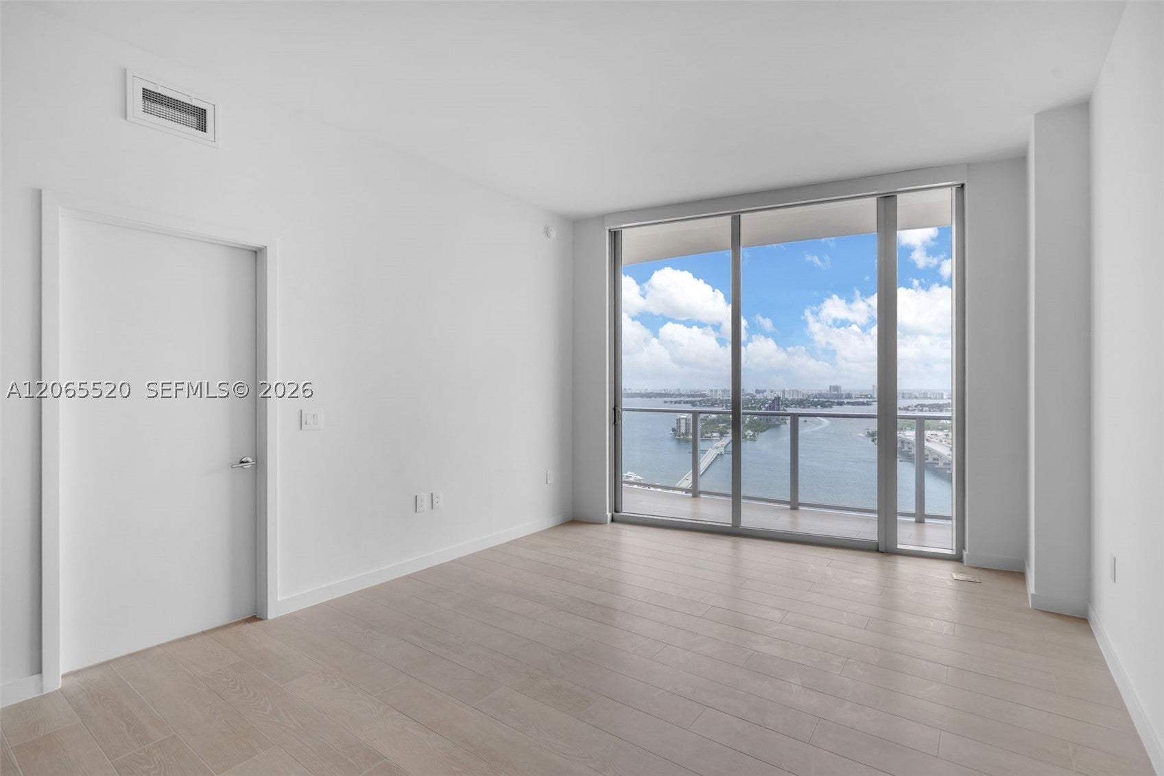 1400 Biscayne Blvd 2905
