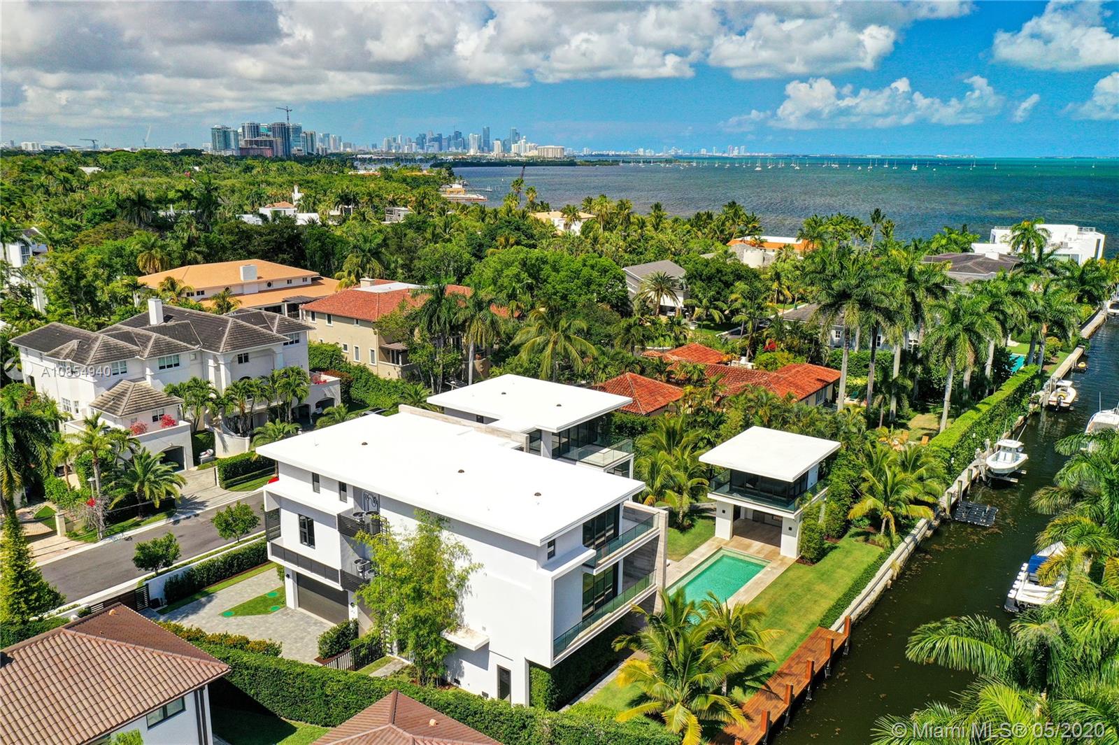 ENTRADA - Residential