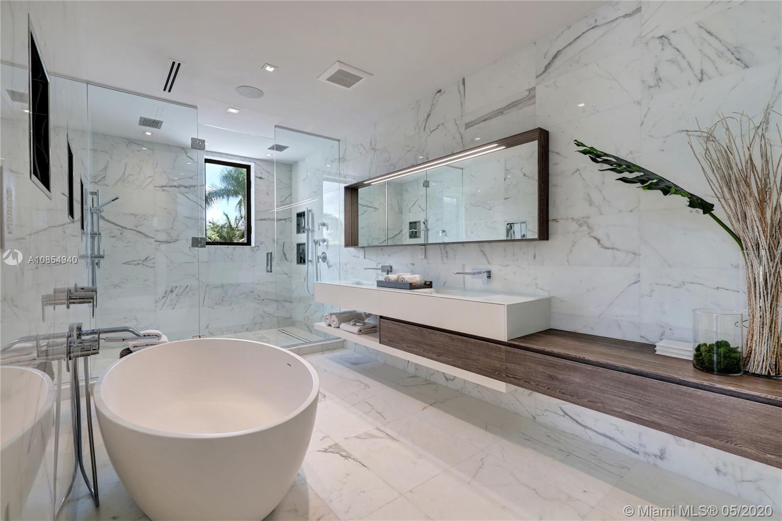 ENTRADA - Residential