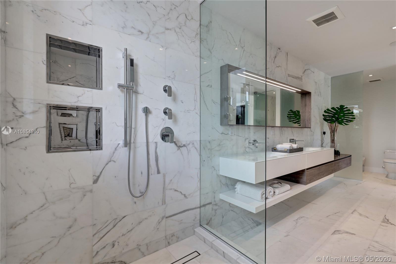 ENTRADA - Residential